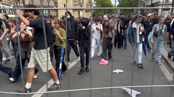تصاویر خبرنگار اسپوتنیک از مرکز پاریس (بلوار سواستوپول) - اسپوتنیک افغانستان  