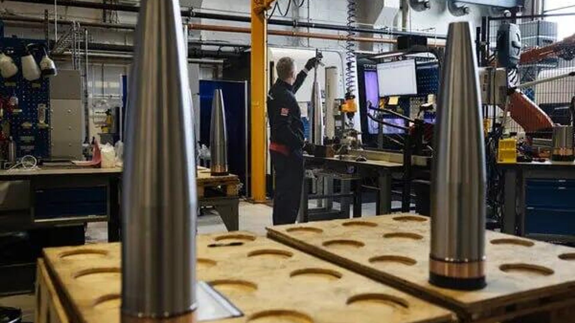 دانمارک بیش از 20 قانون را برای تسریع روند ساخت کارخانه تسلیحات اوکراین لغو کرد دانمارک بیش از 20 قانون را برای تسریع روند ساخت کارخانه تسلیحات اوکراین لغو کرد - اسپوتنیک افغانستان  , 1920, 14.09.2025