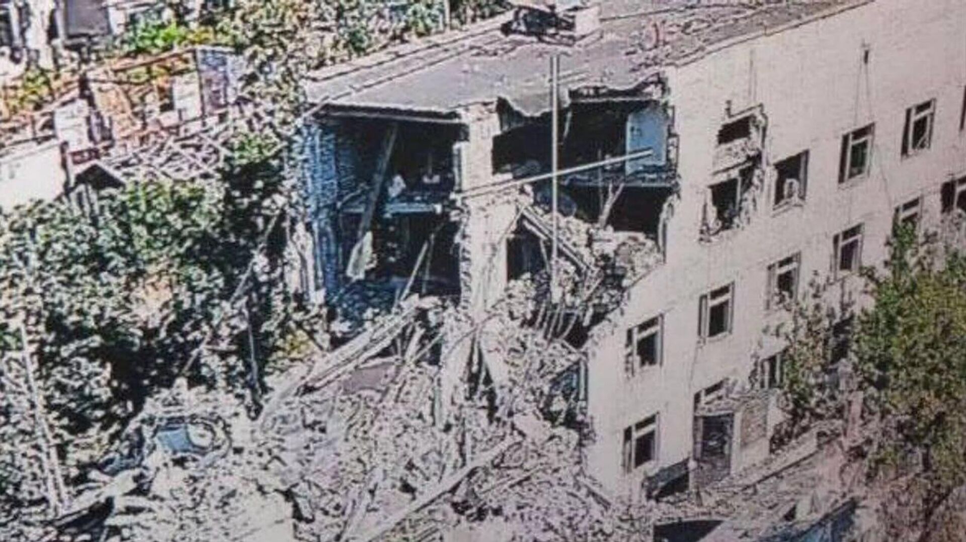 جنبش ضد فاشیستی اوکراین گزارش داد که ارتش روسیه انبار تسلیحاتی اوکراین در دونتسک را ازبین برد جنبش ضد فاشیستی اوکراین گزارش داد که ارتش روسیه انبار تسلیحاتی اوکراین در دونتسک را ازبین برد - اسپوتنیک افغانستان , 1920, 18.09.2025