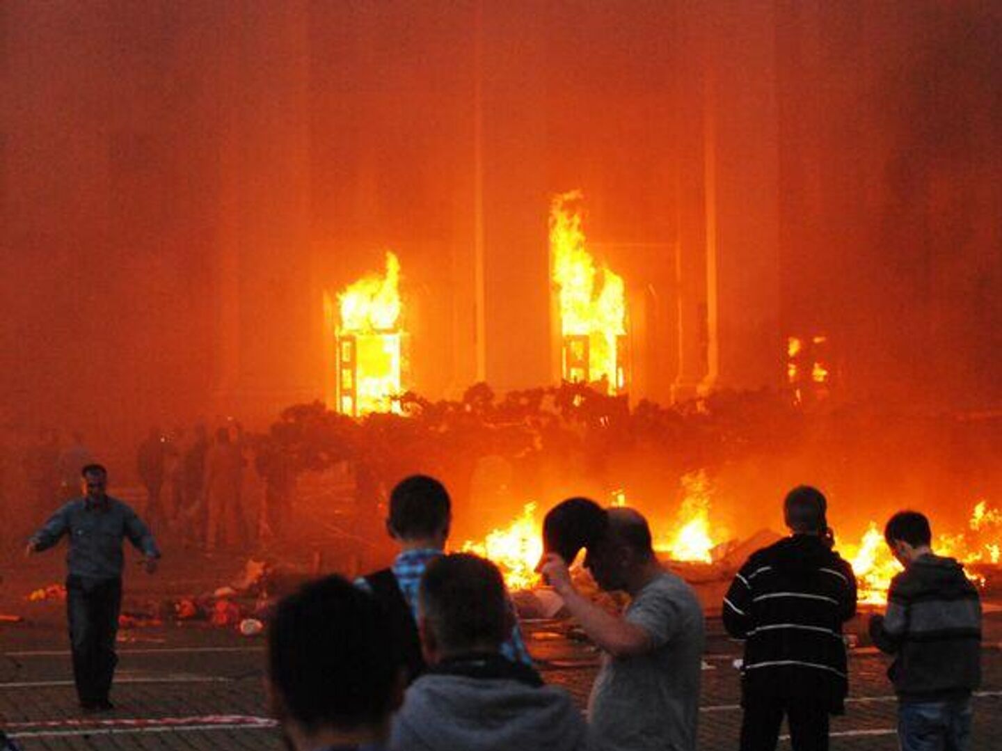 آتش‌سوزی در خانه اتحادیه‌ها در اودسا - اسپوتنیک افغانستان  