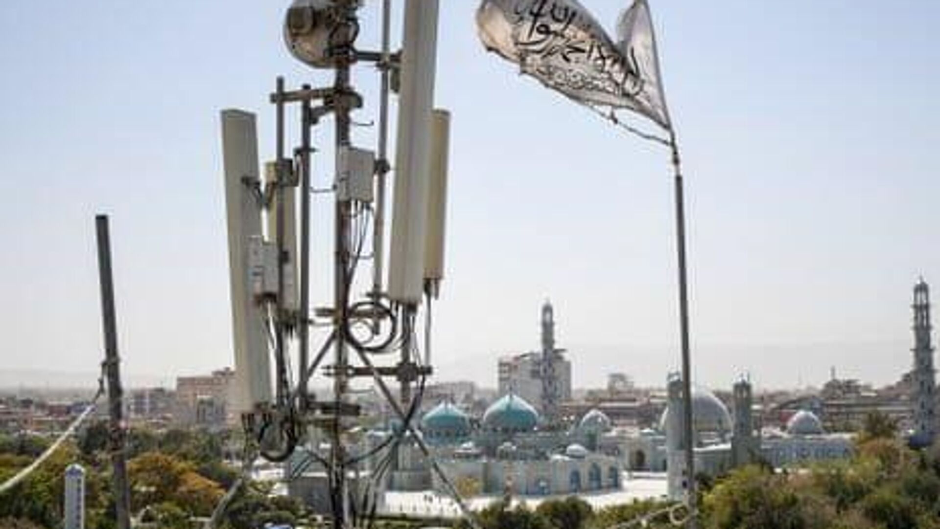 قطع سراسری خدمات اینترنت؛ زندگی روزمره مردم با اختلال مواجه شده است قطع سراسری خدمات اینترنت؛ زندگی روزمره مردم با اختلال مواجه شده است - اسپوتنیک افغانستان , 1920, 30.09.2025