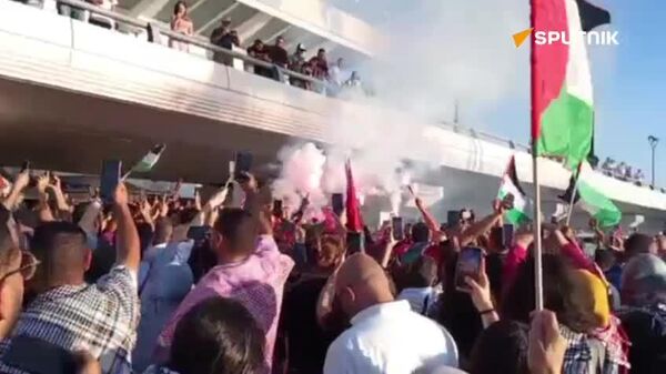 اولین گروه از فعالان تونسی آزاد شده از ناوگان مقاومت وارد تونس شدند - اسپوتنیک افغانستان  