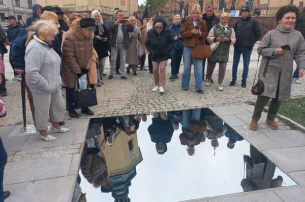 به نمایش گذاشتن یک اثر هنری به ارزش 2 میلیون روبل - اسپوتنیک افغانستان  