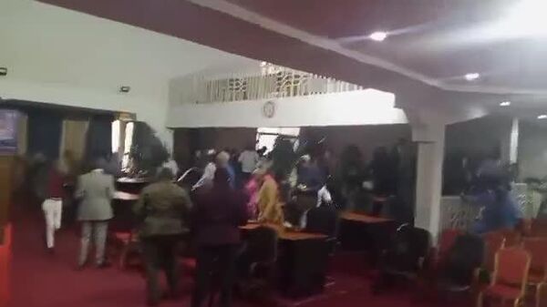 درگیری فیزیکی در مجلس ایالتی جمهوری دموکراتیک کنگو - اسپوتنیک افغانستان  