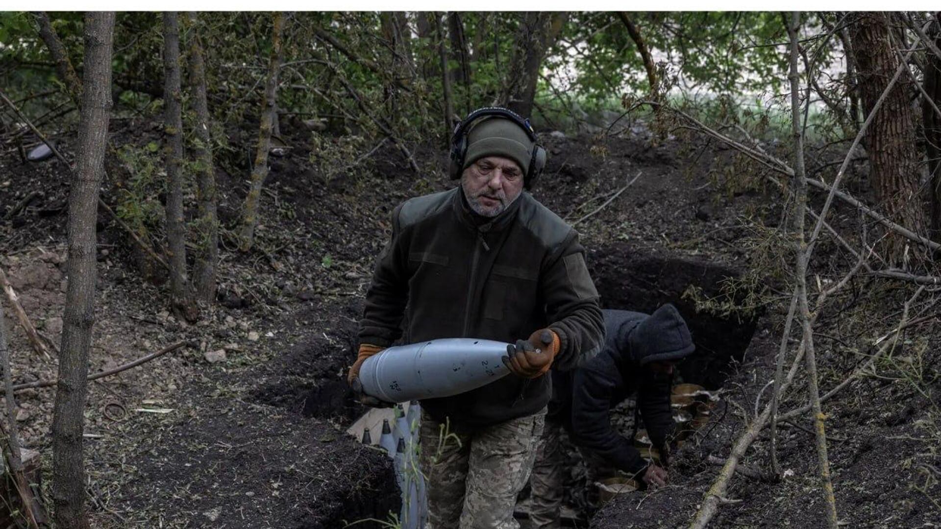 اوکراین دهها قرارداد دفاعی با مازاد بودجه 129 میلیون دالری امضا کرده است اوکراین دهها قرارداد دفاعی با مازاد بودجه 129 میلیون دالری امضا کرده است - اسپوتنیک افغانستان  , 1920, 06.10.2025