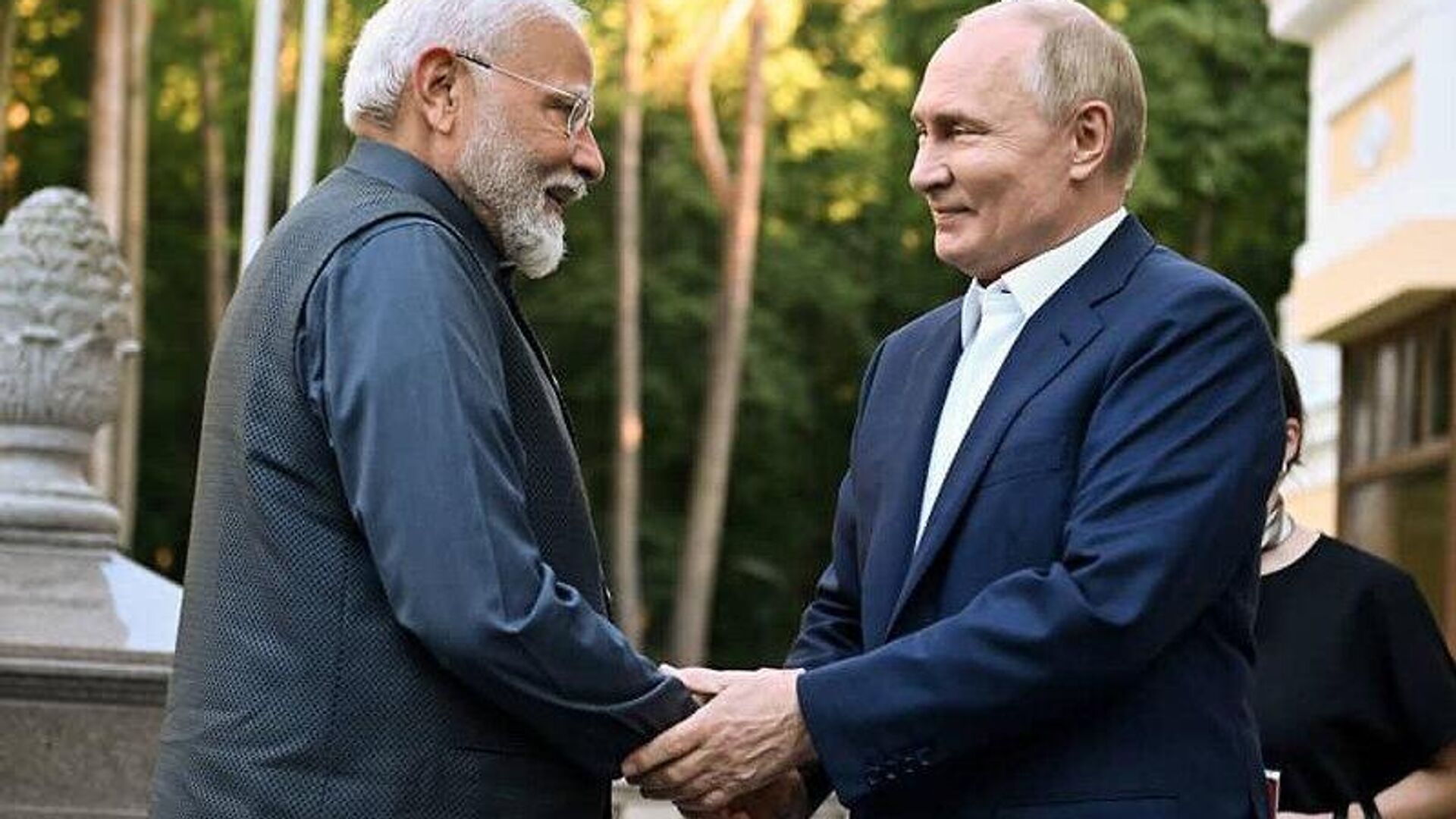 شاد باد زادروز ولادیمیر پوتین از سوی نارندا مودی شاد باد زادروز ولادیمیر پوتین از سوی نارندا مودی - اسپوتنیک افغانستان  , 1920, 07.10.2025