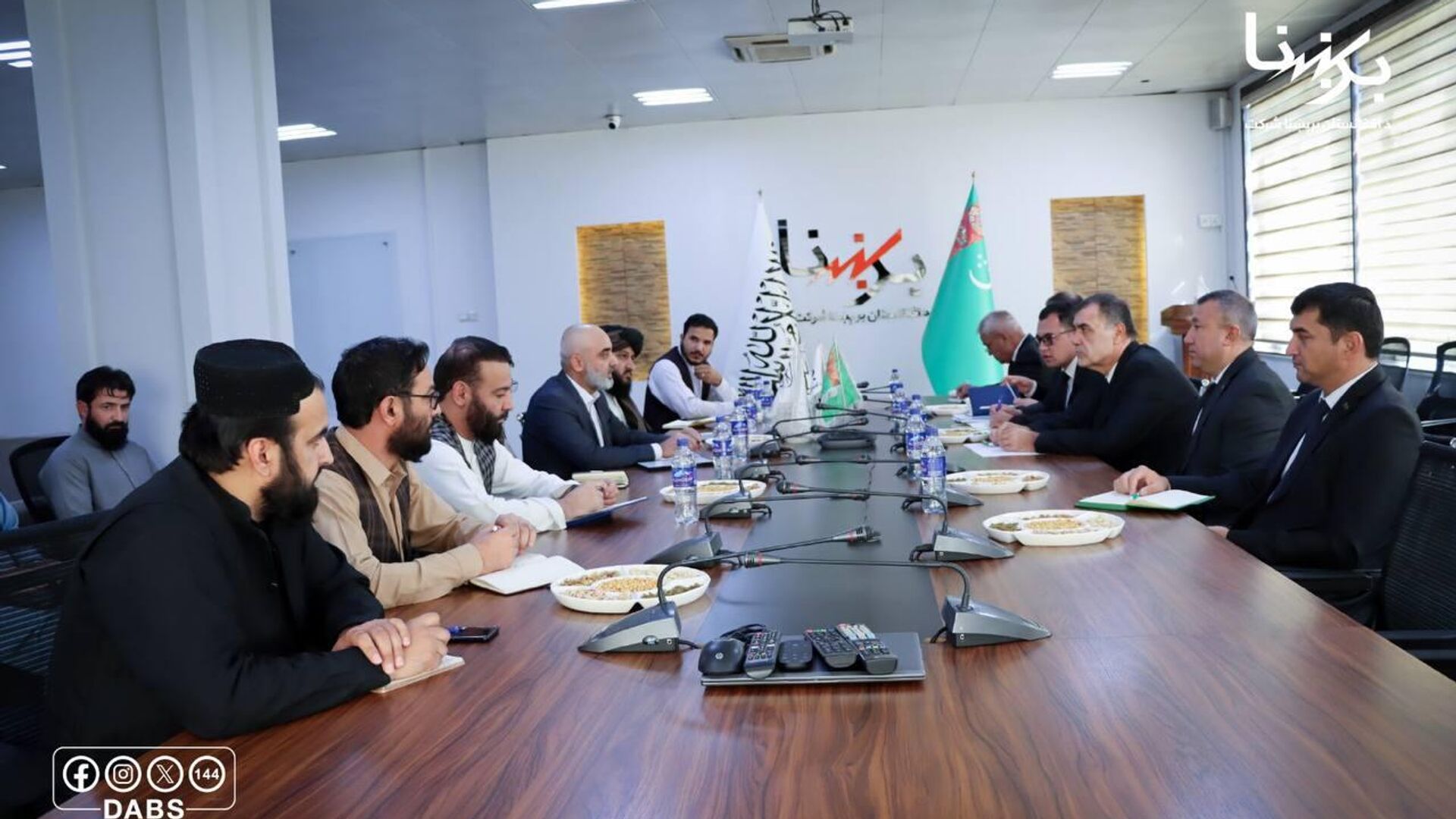 نشست مسئولان شرکت برق افغانستان با هیأت ترکمنستان درباره ای پروژههای انرژی نشست مسئولان شرکت برق افغانستان با هیأت ترکمنستان درباره ای پروژههای انرژی - اسپوتنیک افغانستان , 1920, 08.10.2025