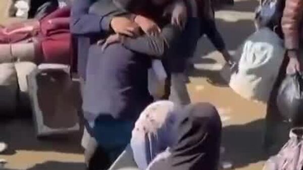 دیدار دو برادر دوقلوی فلسطینی پس از مدت ها دوری - اسپوتنیک افغانستان  