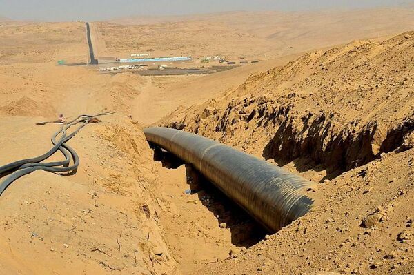 بازدید هیئت بلندپایه امارت و ترکمنستان از جریان کار پروژه تاپی بازدید هیئت بلندپایه امارت و ترکمنستان از جریان کار پروژه تاپی - اسپوتنیک افغانستان