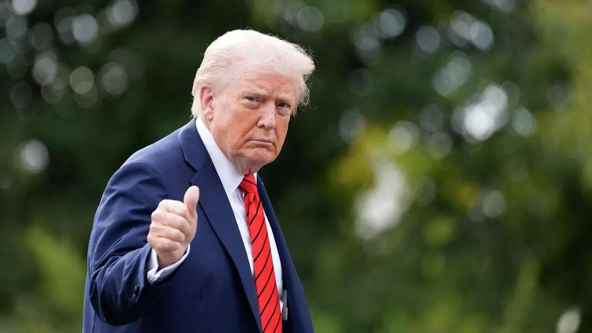 ترامپ گفت در دیدار با زلنسکی درباره گفتگویش با پوتین صحبت خواهد کرد ترامپ گفت در دیدار با زلنسکی درباره گفتگویش با پوتین صحبت خواهد کرد - اسپوتنیک افغانستان , 1920, 16.10.2025