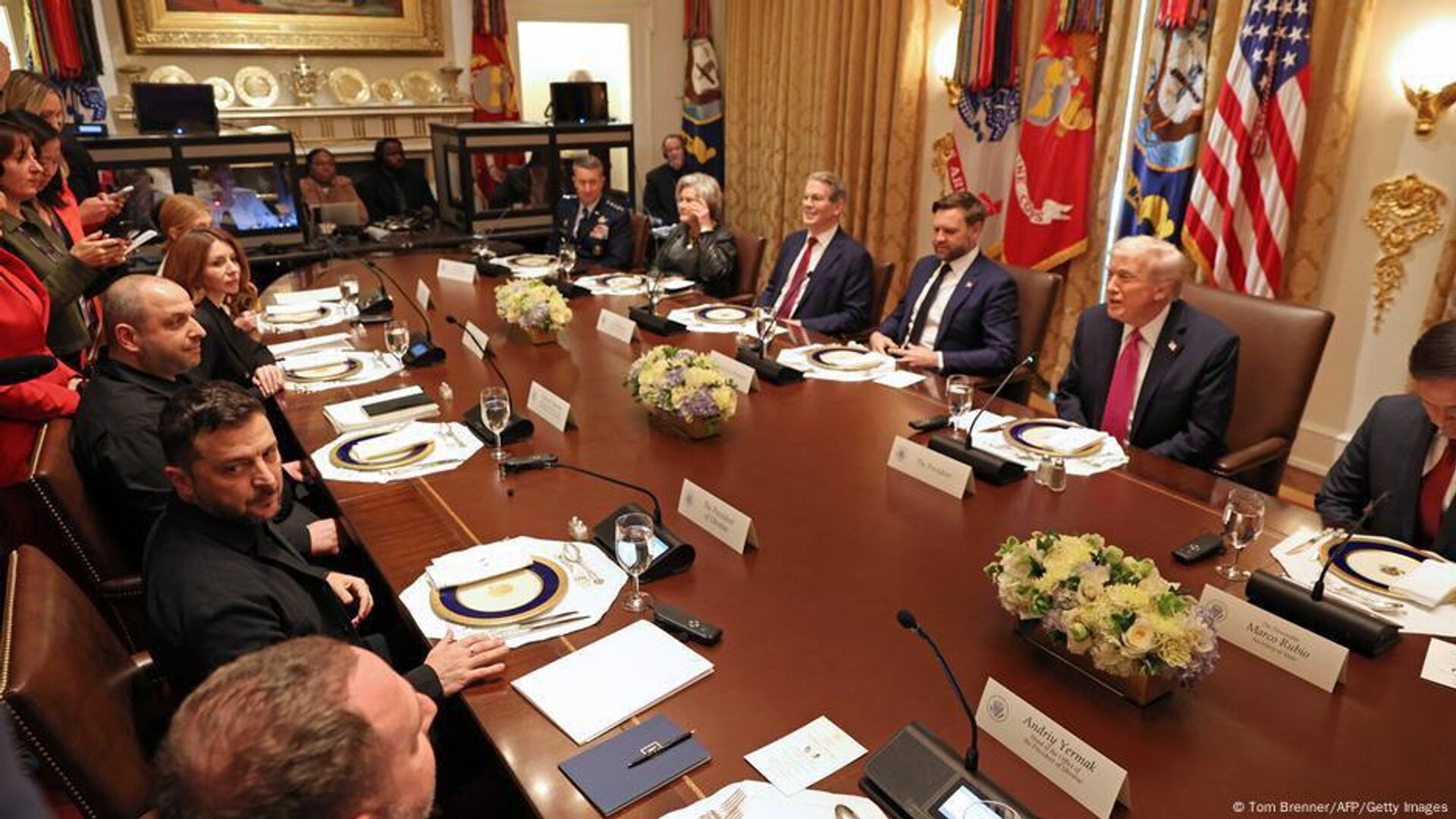 ترامپ: صلح اوکراین «نسبتاً نزدیک» است، امیدواریم بدون موشکهای تاماهاک به درگیری پایان دهیم ترامپ: صلح اوکراین «نسبتاً نزدیک» است، امیدواریم بدون موشکهای تاماهاک به درگیری پایان دهیم - اسپوتنیک افغانستان , 1920, 17.10.2025