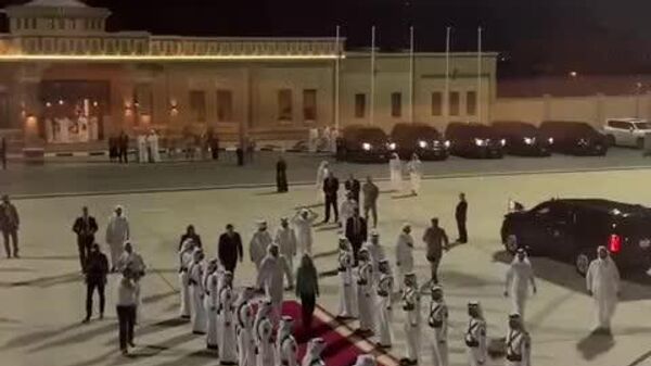 استقبال باشکوه امیر قطر از ترامپ با فرش سرخ - اسپوتنیک افغانستان  