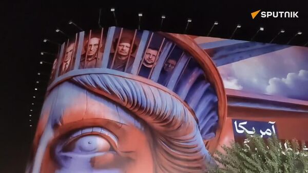 پوستر ضد آمریکایی جدید در مرکز تهران - اسپوتنیک افغانستان  