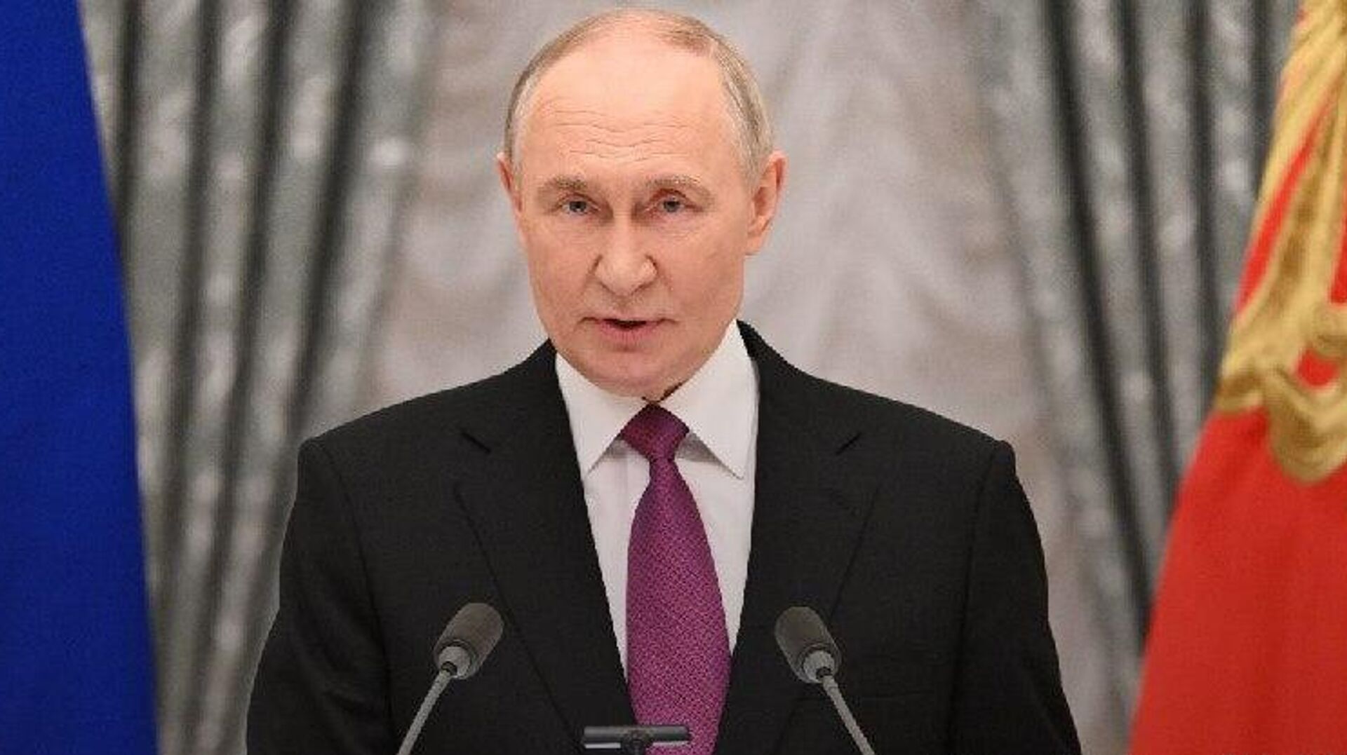 پوتین: روسیه کسی را تهدید نمیکند، اما اعلام میکند که در حال توسعه پتانسیل هستهای خود است پوتین: روسیه کسی را تهدید نمیکند، اما اعلام میکند که در حال توسعه پتانسیل هستهای خود است - اسپوتنیک افغانستان , 1920, 04.11.2025