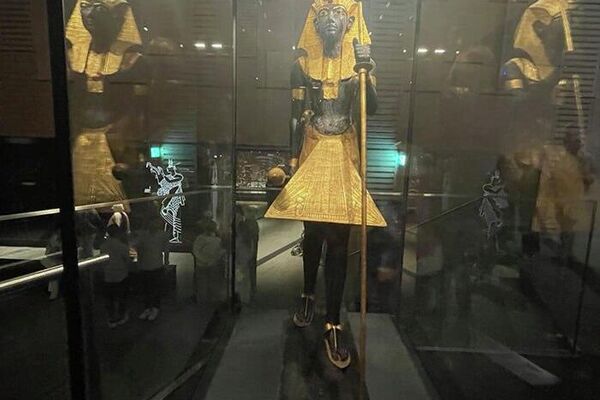 داخل تالار توت عنخ آمون داخل تالار توت عنخ آمون - اسپوتنیک افغانستان