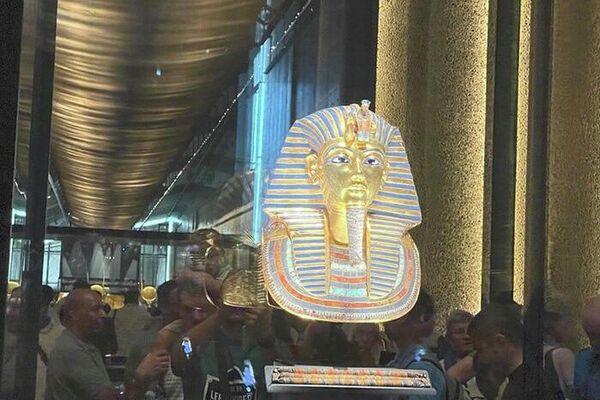 داخل تالار توت عنخ آمون داخل تالار توت عنخ آمون - اسپوتنیک افغانستان