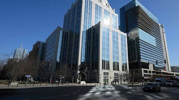 هشدار رئیس یوروکلیر: مصادره دارایی‌های روسیه نقض حقوق بین‌الملل است - اسپوتنیک افغانستان  