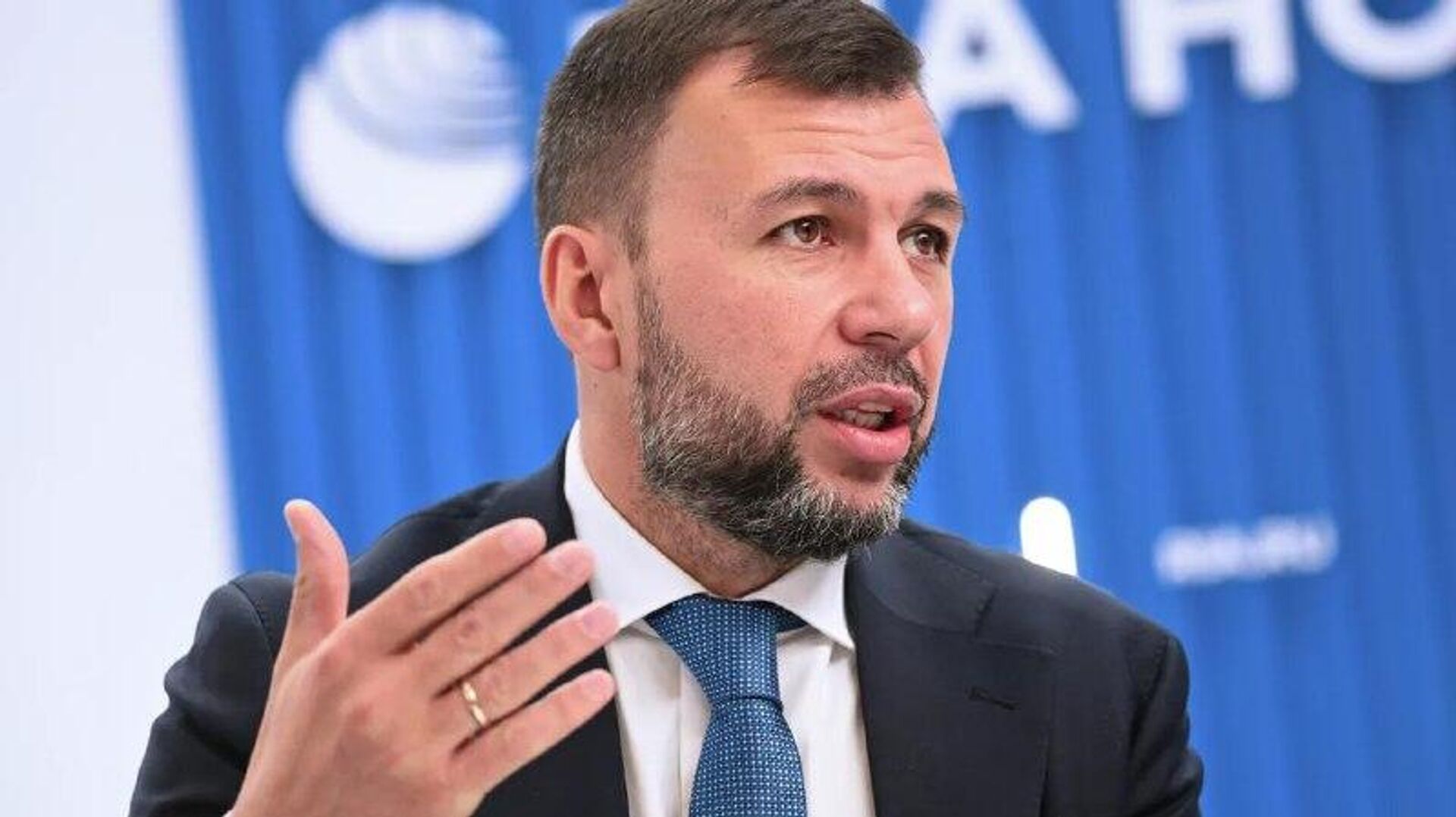 رئیس جمهوری خلق دونتسک از حملهای بیسابقه به شبکه برق این جمهوری خبر داد رئیس جمهوری خلق دونتسک از حملهای بیسابقه به شبکه برق این جمهوری خبر داد - اسپوتنیک افغانستان , 1920, 18.11.2025