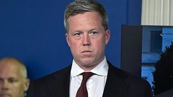 رسانه‌ها: وزیر نیروی زمینی امریکا پس از بازدید از کی‌یف، با طرف روسی دیدار خواهد کرد - اسپوتنیک افغانستان  