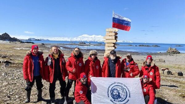 آغاز کار فئودور کونیخوف، ماجراجوی روس، در ایستگاه انفرادی قطب جنوب - اسپوتنیک افغانستان  