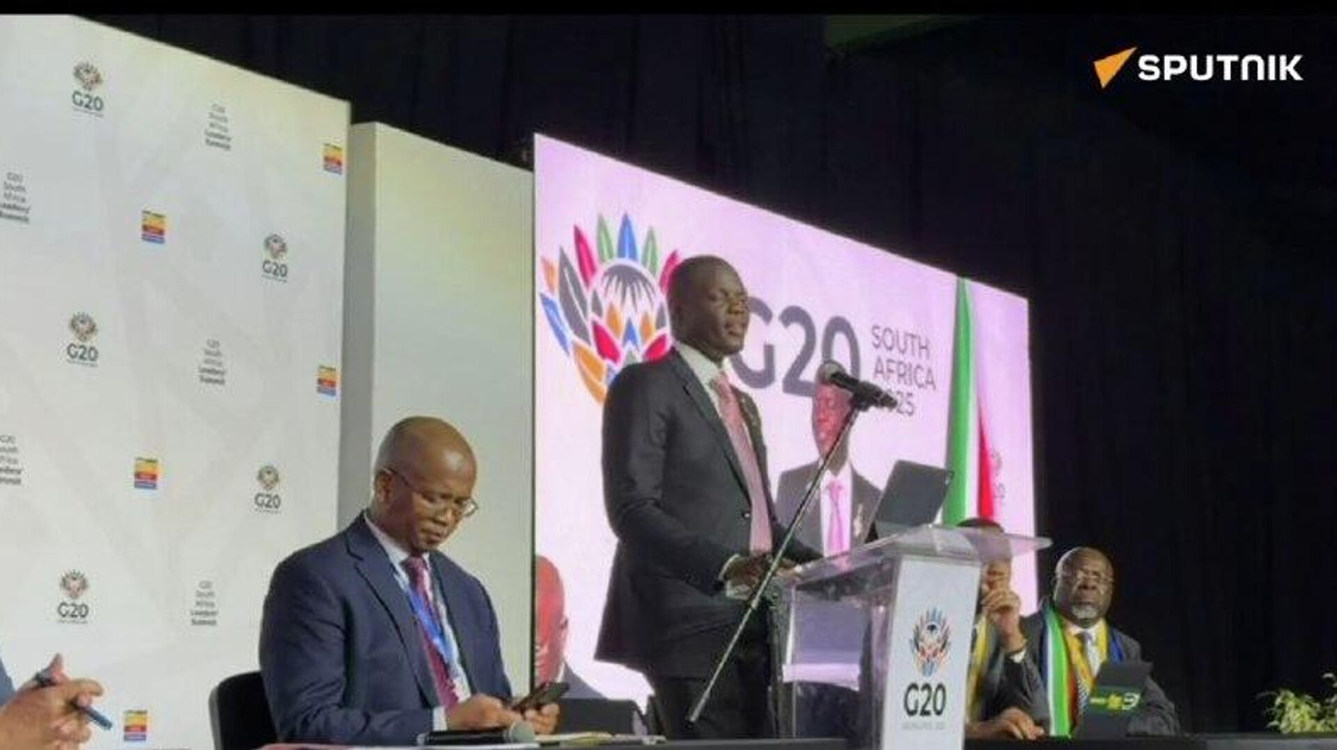 وزیر خارجه افریقای جنوبی: بیانیه گروه-20 پیروزی جهان جنوب و تجلی نخستینگی افریقاست وزیر خارجه افریقای جنوبی: بیانیه گروه-20 پیروزی جهان جنوب و تجلی نخستینگی افریقاست - اسپوتنیک افغانستان , 1920, 23.11.2025