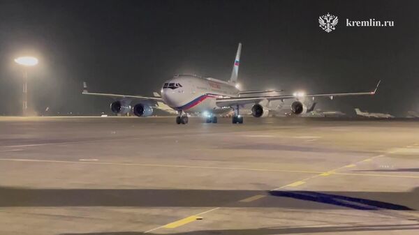 رئیس جمهور روسیه برای یک سفر سه روزه وارد قرقیزستان شد - اسپوتنیک افغانستان  