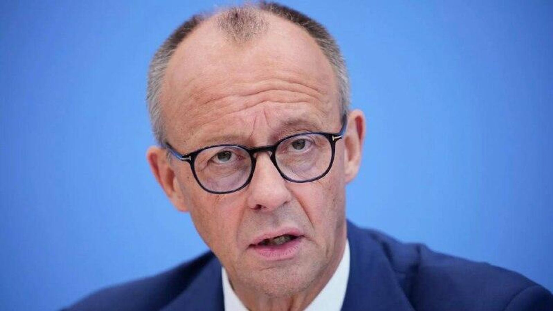 نارضایتی مرتس از مفتخوری اوکراینیها؛ اگرمیتوانید کار کنید، خوب کار کنید! نارضایتی مرتس از مفتخوری اوکراینیها؛ اگرمیتوانید کار کنید، خوب کار کنید! - اسپوتنیک افغانستان , 1920, 25.11.2025