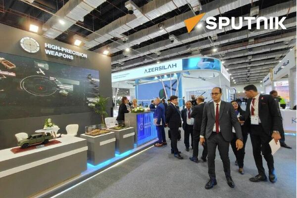 روس آبرون اکسپورت با آمادگی کامل به نمایش سلاح‌های روسی و عقد قرارداد به نمایشگاه تسلیحات مصر می‌رود - اسپوتنیک افغانستان  