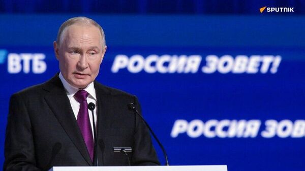 پوتین: شهر کراسنوآرمی‌یسک به طور کامل زیر کنترل ارتش روسیه است و یک پایگاه عملیاتی مهم به شمار می آید - اسپوتنیک افغانستان  