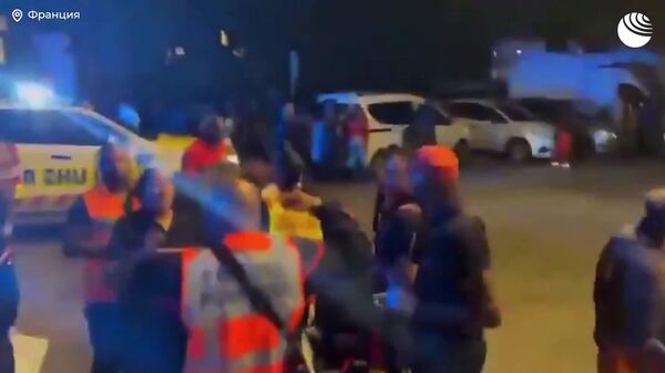 در مراسم کریسمس در شهر سنت آن فرانسه، یک موتر جمعیت را زیر گرفت و ده نفر کشته و نه نفر دیگر زخمی شدند - اسپوتنیک افغانستان  