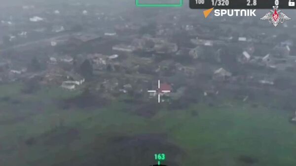 توپخانه روسیه سنگرهای اوکراینی‌ها را در نزدیکی هولیاپول هدف قرار داد - اسپوتنیک افغانستان  