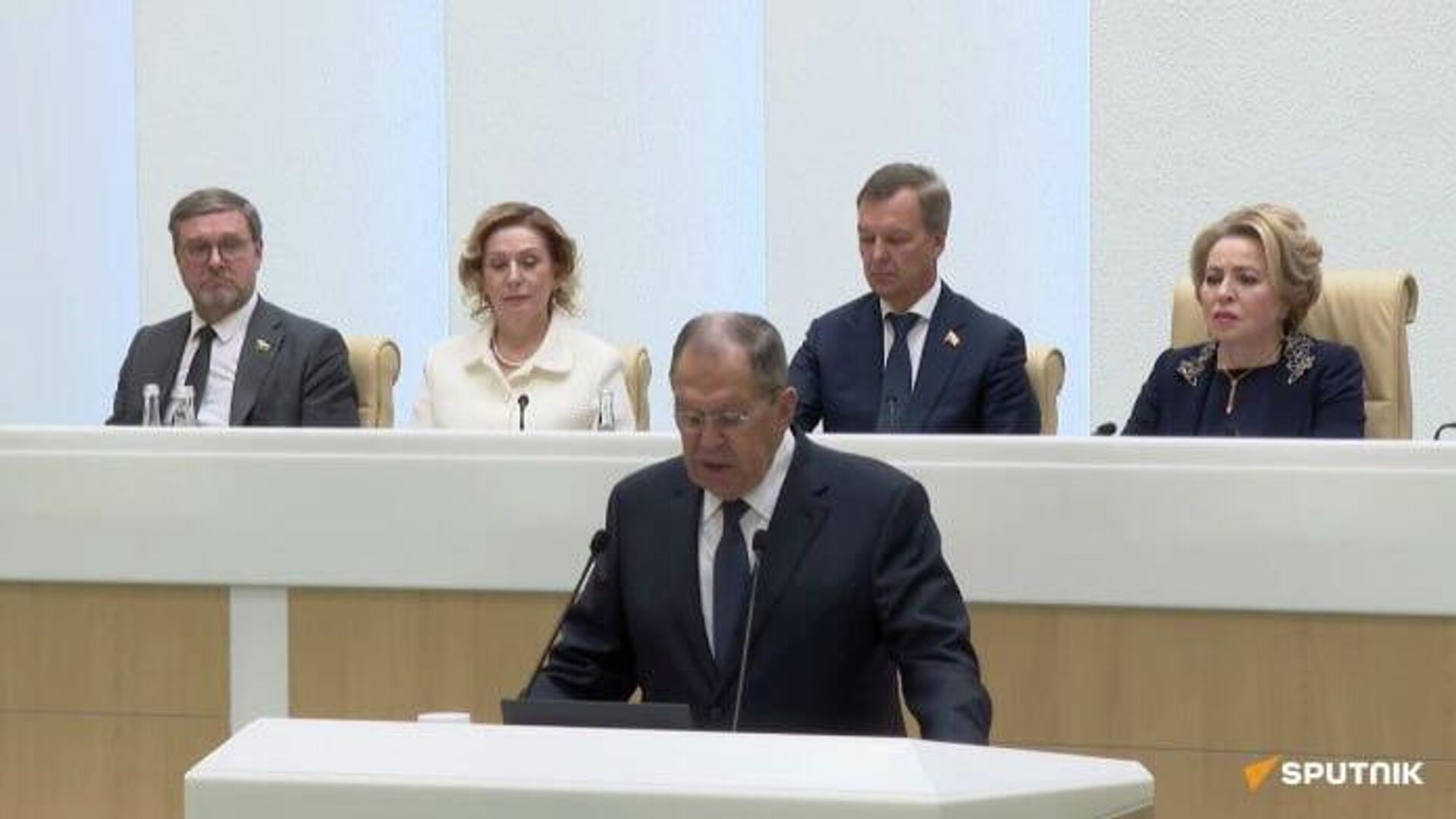 لاوروف: روسیه به هر جا به جایی نیروهای خارجی در اوکراین یا مصادره داراییها پاسخ خواهد داد لاوروف: روسیه به هر جا به جایی نیروهای خارجی در اوکراین یا مصادره داراییها پاسخ خواهد داد - اسپوتنیک افغانستان , 1920, 10.12.2025