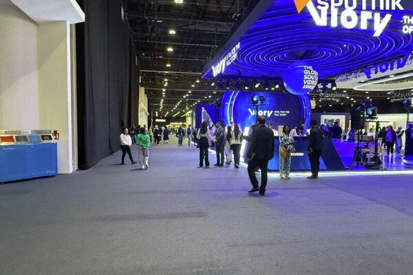 اولین اجلاس «Bridge Summit»، با مشارکت گسترده بین‌المللی، در ابوظبی به پایان رسید - اسپوتنیک افغانستان  