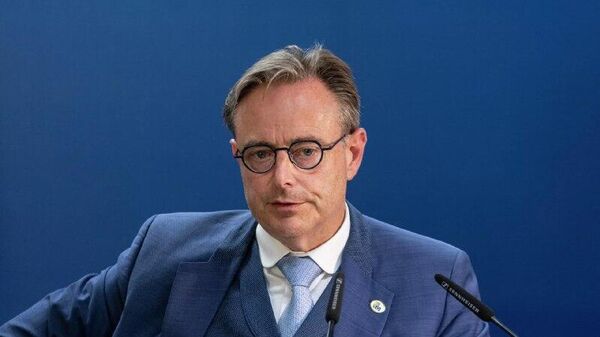 نخست وزیر بلژیک: بسیاری کشورهای اتحادیه اروپا با موضع ما در مورد دارایی‌های روسیه موافق هستند - اسپوتنیک افغانستان  