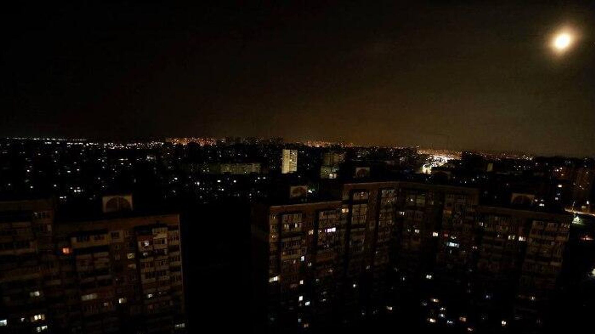 رسانهها گزارش داد که امریکا اسناد مربوط به برنامه بازسازی اقتصادی اوکراین و برقراری روابط اقتصادی با روسیه را پس از جنگ به همتایان اروپایی خود تحویل داده است رسانهها گزارش داد که امریکا اسناد مربوط به برنامه بازسازی اقتصادی اوکراین و برقراری روابط اقتصادی با روسیه را پس از جنگ به همتایان اروپایی خود تحویل داده است - اسپوتنیک افغانستان , 1920, 11.12.2025