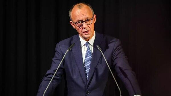 نخست وزیر آلمان بازگشت خدمت سربازی اجباری در آلمان را منتفی ندانست - اسپوتنیک افغانستان  