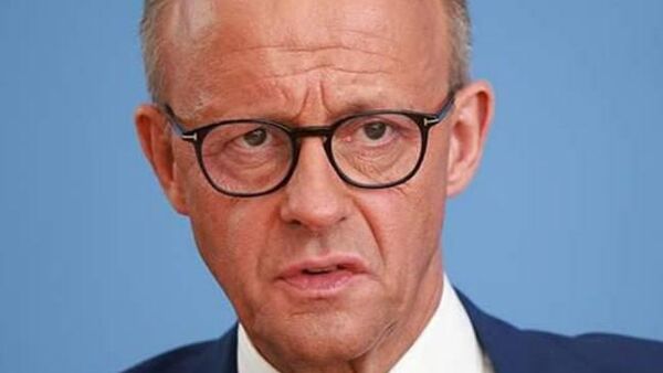 سناتور روس: اظهارات مرتس درباره پایان تأثیر آمریکا بر اروپا اذعان به یک تغییر ژئوپلیتیکی است - اسپوتنیک افغانستان  