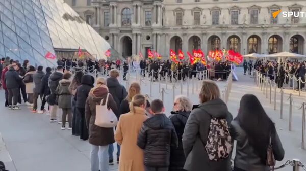 اعتصاب نامحدود کارکنان موزیم لوور در فرانسه - اسپوتنیک افغانستان  