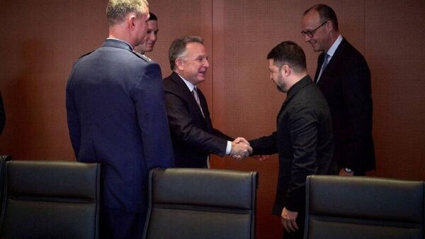 کارشناس: ادامه حمایت کشورهای اروپا از کی‌یف مشارکت استراتژیک آنها با آمریکا را به خطر میاندازد - اسپوتنیک افغانستان  