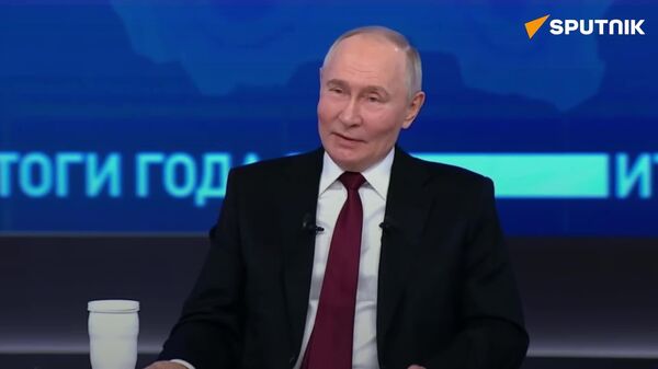 کنفرانس مطبوعاتی سالانه و جلسه پرسش و پاسخ از ولادیمیر پوتین روز حمعه 19 دسامبر ساعت 12:00 به وقت مسکو برگزار می‌شود - اسپوتنیک افغانستان  