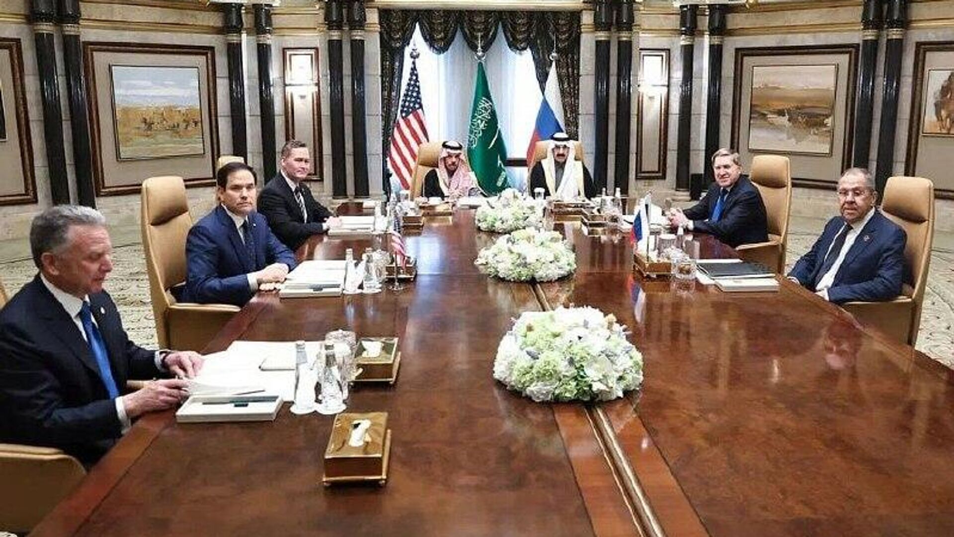 رسانه: روسیه و آمریکا ممکن است در مورد حل و فصل بحران اوکراین مذاکره کنند رسانه: روسیه و آمریکا ممکن است در مورد حل و فصل بحران اوکراین مذاکره کنند - اسپوتنیک افغانستان , 1920, 18.12.2025