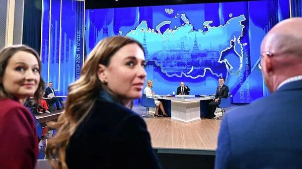 ولادیمیر پوتین کنفرانس خبری مفصل پایان سال خود را که بیش از 4 ساعت طول کشید، به پایان رساند - اسپوتنیک افغانستان  