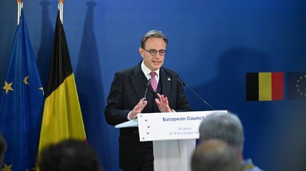 نخست‌وزیر بلجیم: هیچ‌یک از اعضای اتحادیه اروپا مایل به بازگرداندن دارایی‌های روسیه نیستند - اسپوتنیک افغانستان  