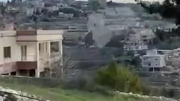 خبرنگار «اسپوتنیک» گزارش داد که طیاره‌های بی‌سرنشین اسرائیلی برای دومین بار یک موترسایکل را در محلهٔ الکسار شهر یاطر در جنوب لبنان هدف قرار داده‌اند - اسپوتنیک افغانستان  