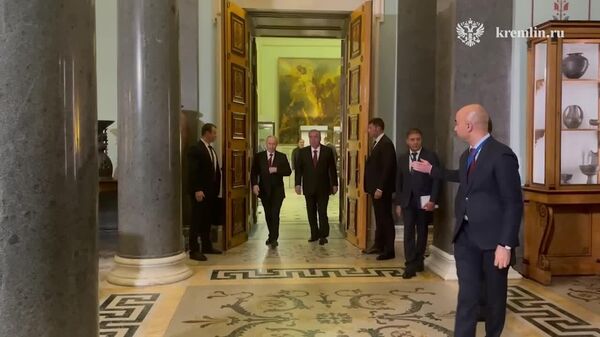 دیدار دوجانبه ولادیمیر پوتین با امامعلی رحمان، رئیس‌جمهور تاجیکستان، آغاز شد - اسپوتنیک افغانستان  