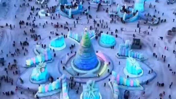 شهرک تفریحی «دنیای یخ و برف» در شهر هاربین چین از نمای هوایی - اسپوتنیک افغانستان  