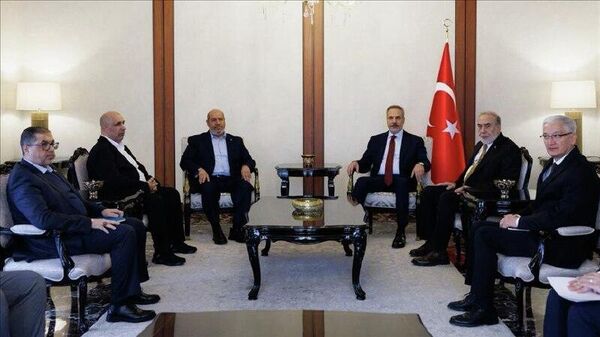 دیدار هیئتی از رهبران جنبش مقاومت اسلامی حماس با وزیر امور خارجه ترکیه - اسپوتنیک افغانستان  