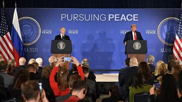 ترامپ: قصد دارم به زودی با پوتین گفت و گو کنم - اسپوتنیک افغانستان  