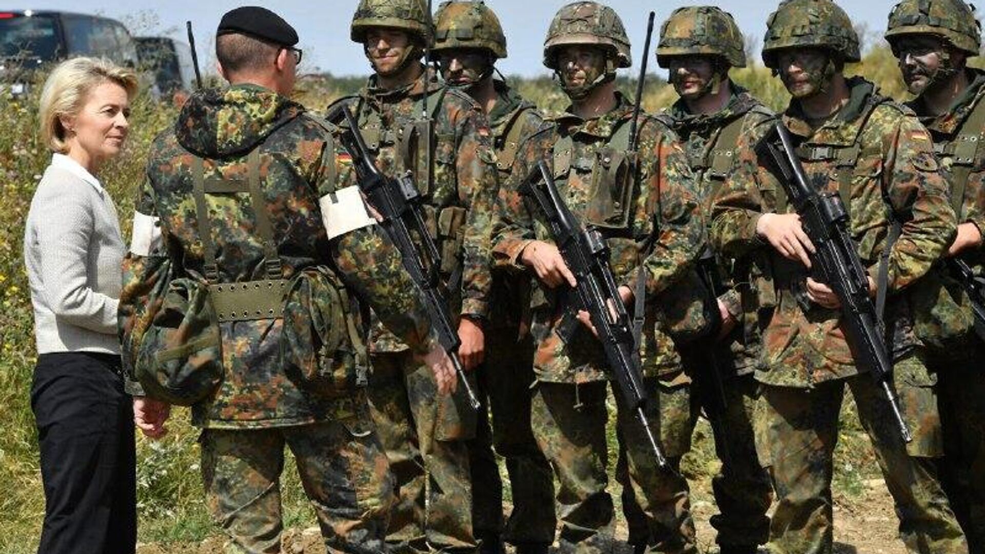 نماینده مجلس آلمان: کشورهای ضد روسیه نمیتوانند به ماموریت حفظ صلح اوکراین بپیوندند نماینده مجلس آلمان: کشورهای ضد روسیه نمیتوانند به ماموریت حفظ صلح اوکراین بپیوندند - اسپوتنیک افغانستان , 1920, 28.12.2025