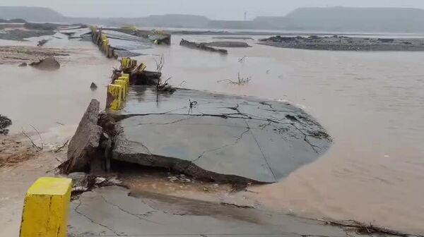 بارندگی‌های شدید راه‌های مواصلاتی عراق را فلج ساخت - اسپوتنیک افغانستان  